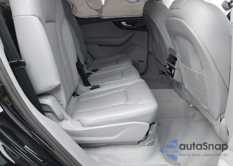 2018 Audi Q7 3.0T Premium z USA, uszkodzony, nr VIN WA1VAAF70JD000386